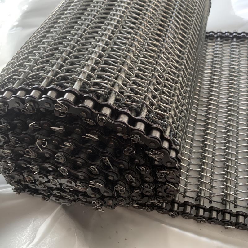 Wire mesh conveyor belts are a type of conveyor system made using interwoven or welded wire mesh, typically constructed from stainless steel, carbon steel, or other metals. These belts consist of a series of linked wire strands, forming a continuous mesh 